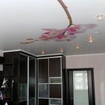 How to connect a wardrobe with a suspended ceiling