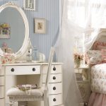 chest of drawers with mirror in the bedroom