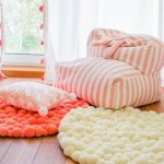 DIY pompom rug step by step with photo