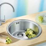 Round kitchen sink