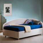 Single corner bed with side backrest