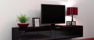 Advantages of a hanging TV stand