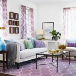 What color goes with lilac in the interior?